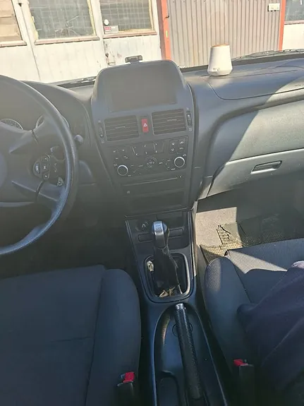 Nissan Almera 2006 photo 3
