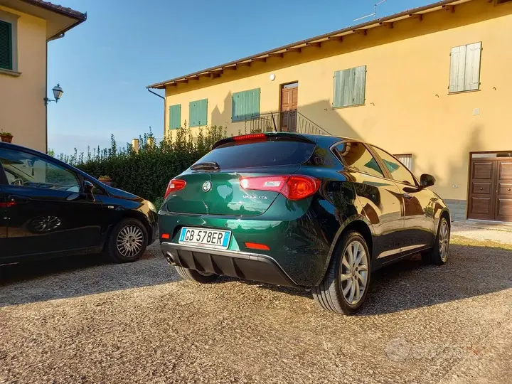 Alfa Romeo Giulietta 2020 photo 2