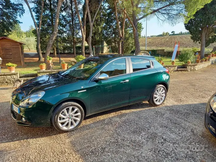 Alfa Romeo Giulietta 2020 photo 3