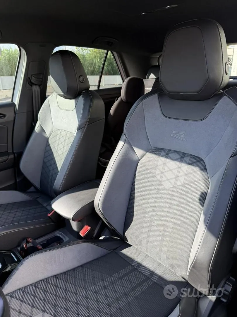 Volkswagen T-Roc 2022 photo 3