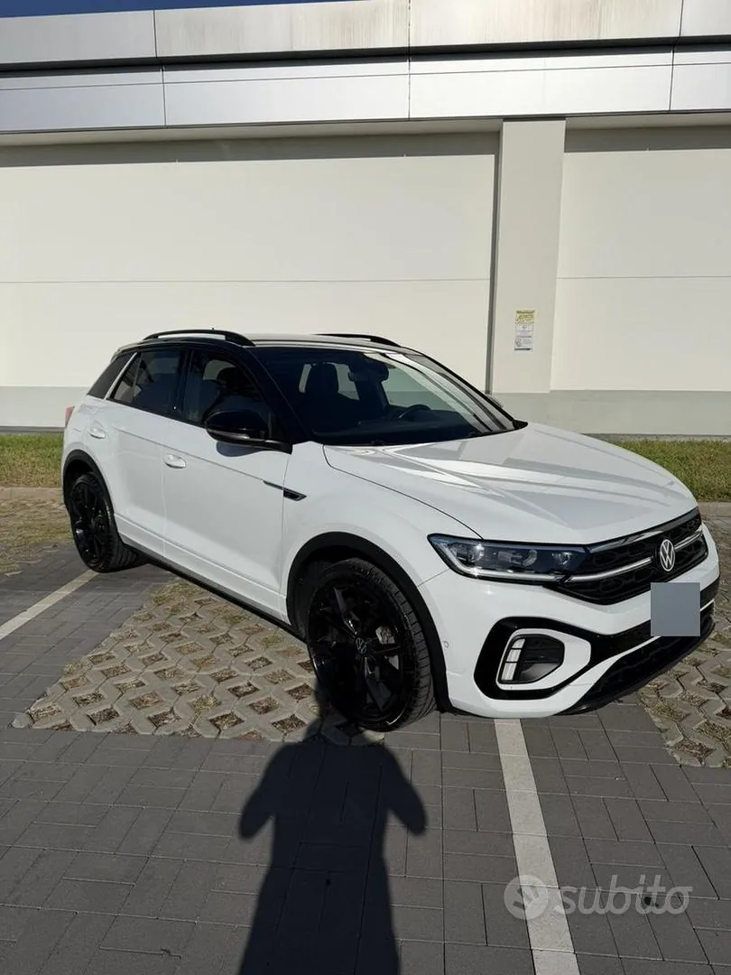 Volkswagen T-Roc 2022 photo 2