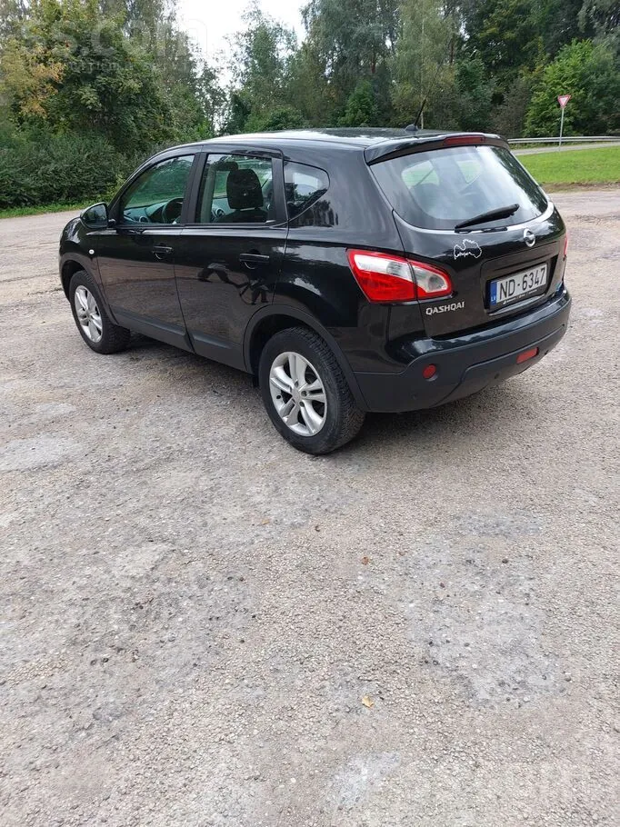 Nissan Qashqai 2010 photo 2