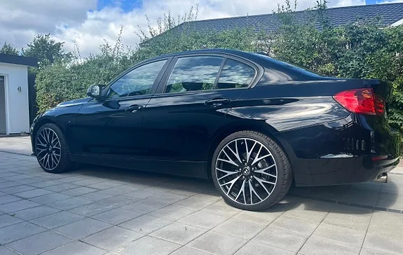 BMW 316D 2014 photo 4