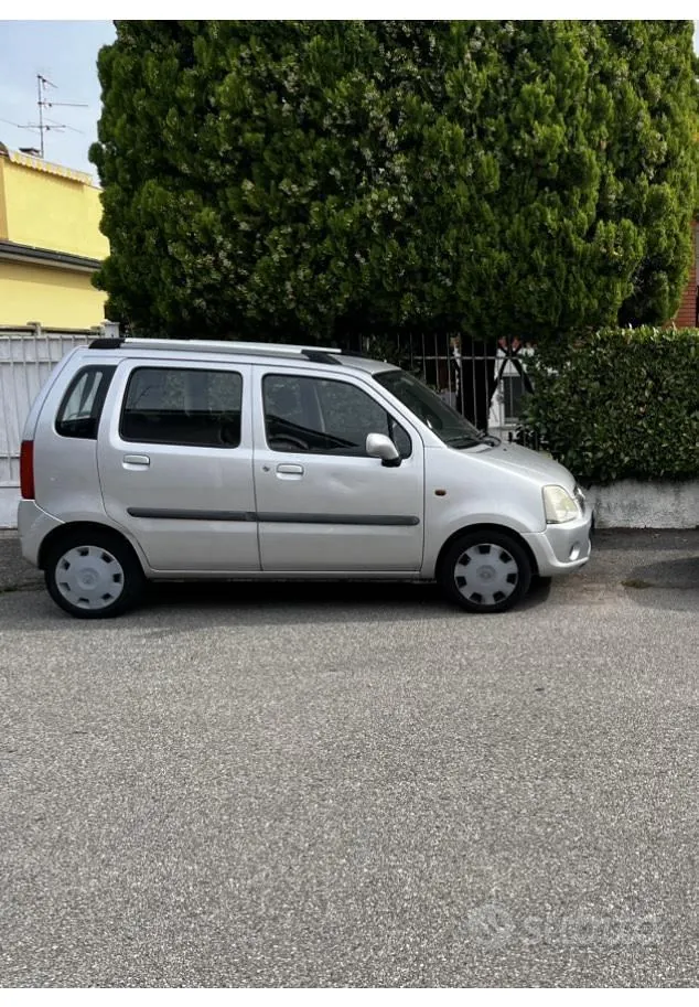Opel Agila