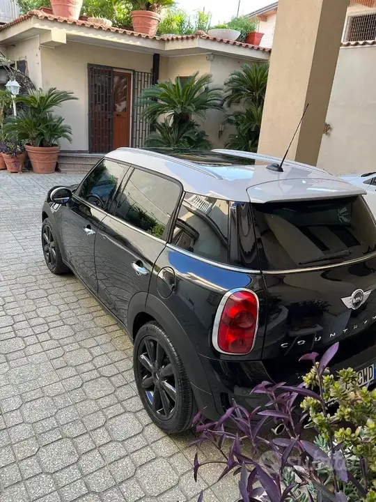 Mini Countryman 2011 photo 2
