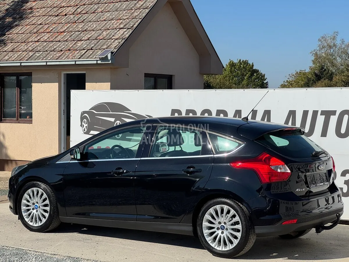 Ford Focus 2012 photo 5
