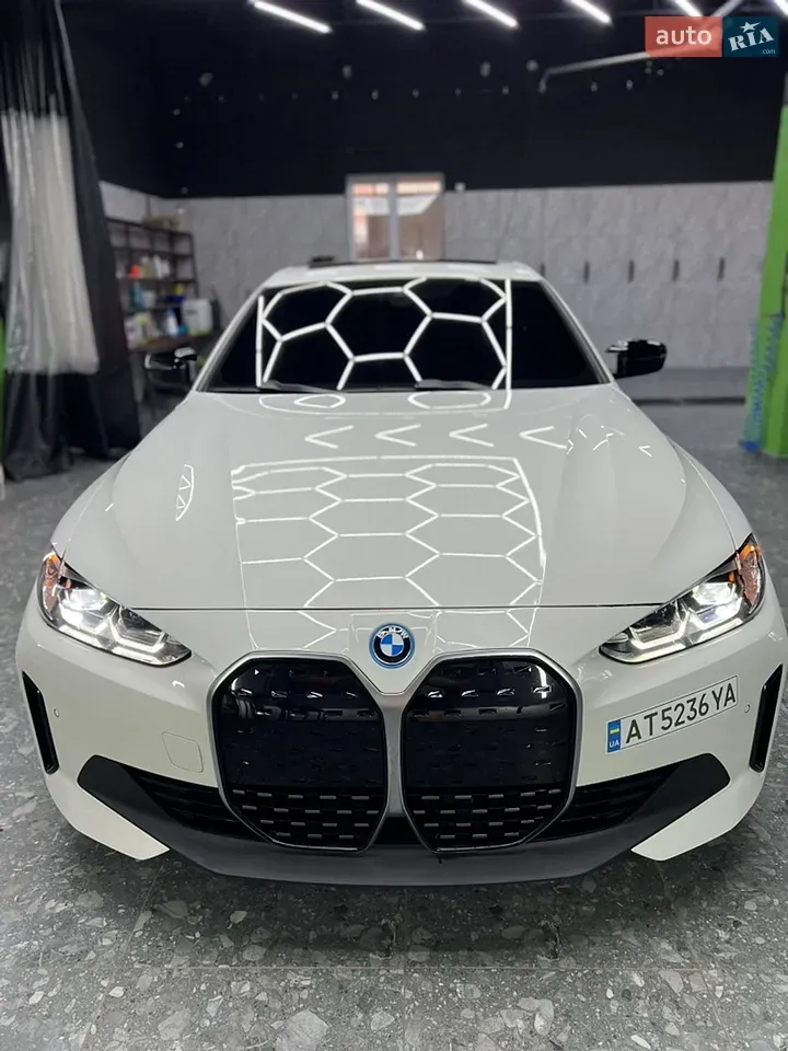 BMW I4 2023 photo 5