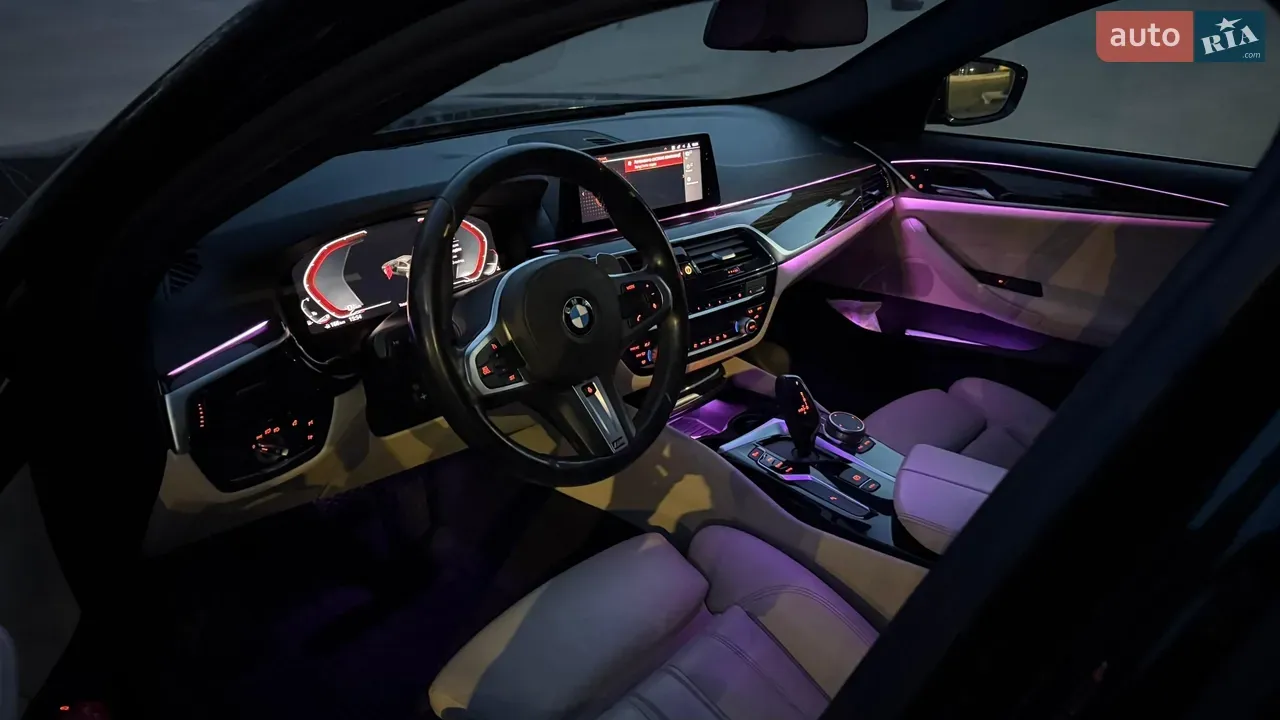 BMW 5 Series 2019 photo 2