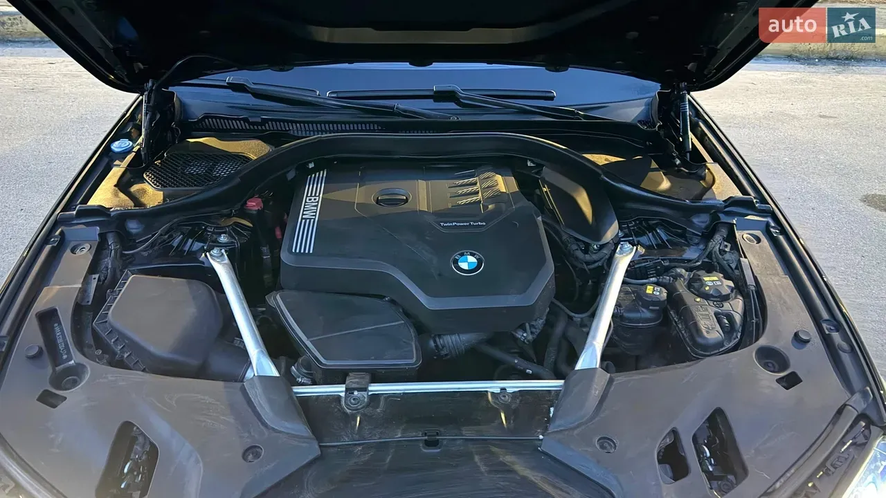 BMW 5 Series 2019 photo 5