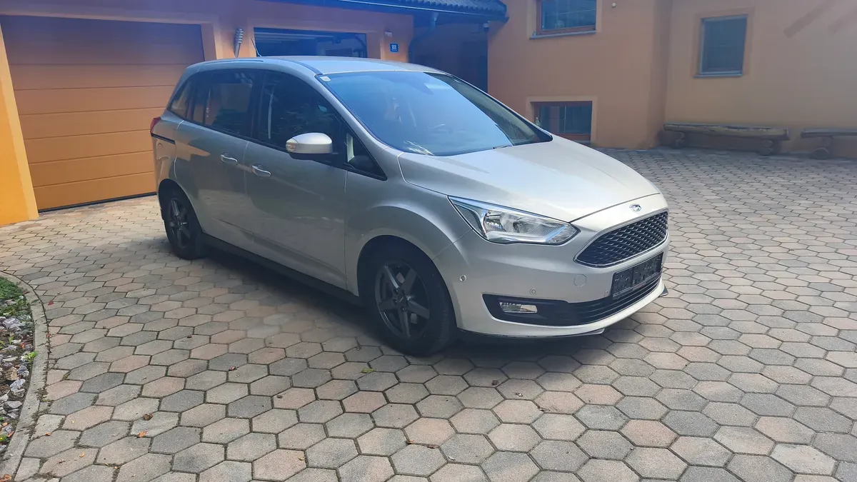 Ford C-Max 2017 photo 3