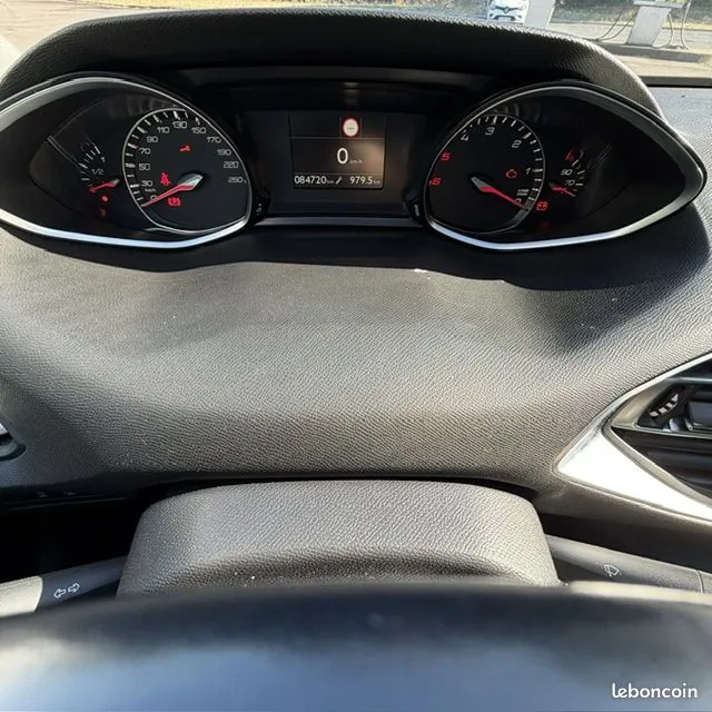 Peugeot 308 2020 photo 4