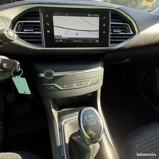Peugeot 308 2020 photo 5