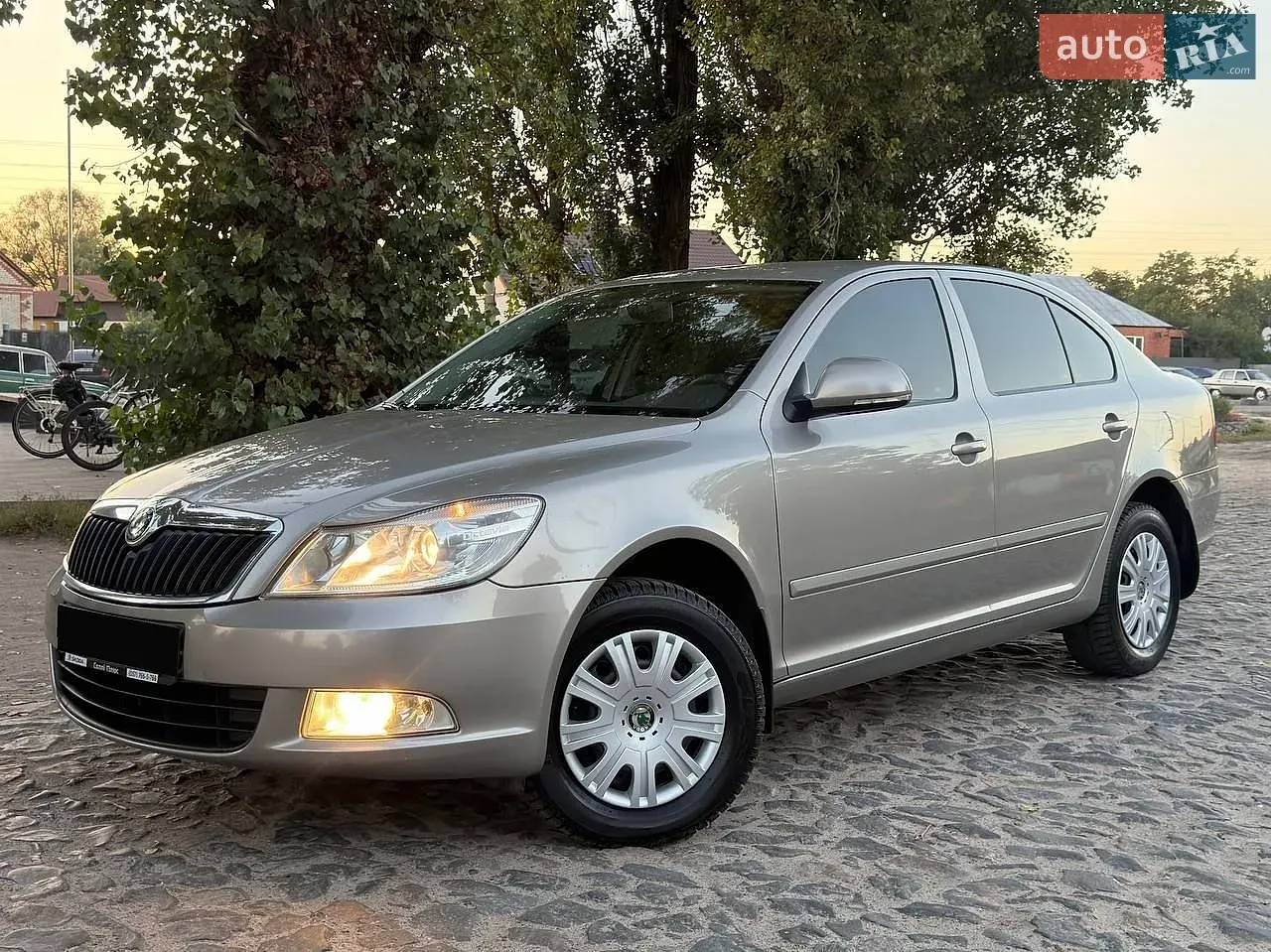 Skoda Octavia 2012 photo 2
