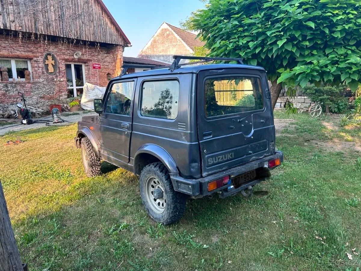 Suzuki Sj Samurai 1996 photo 2
