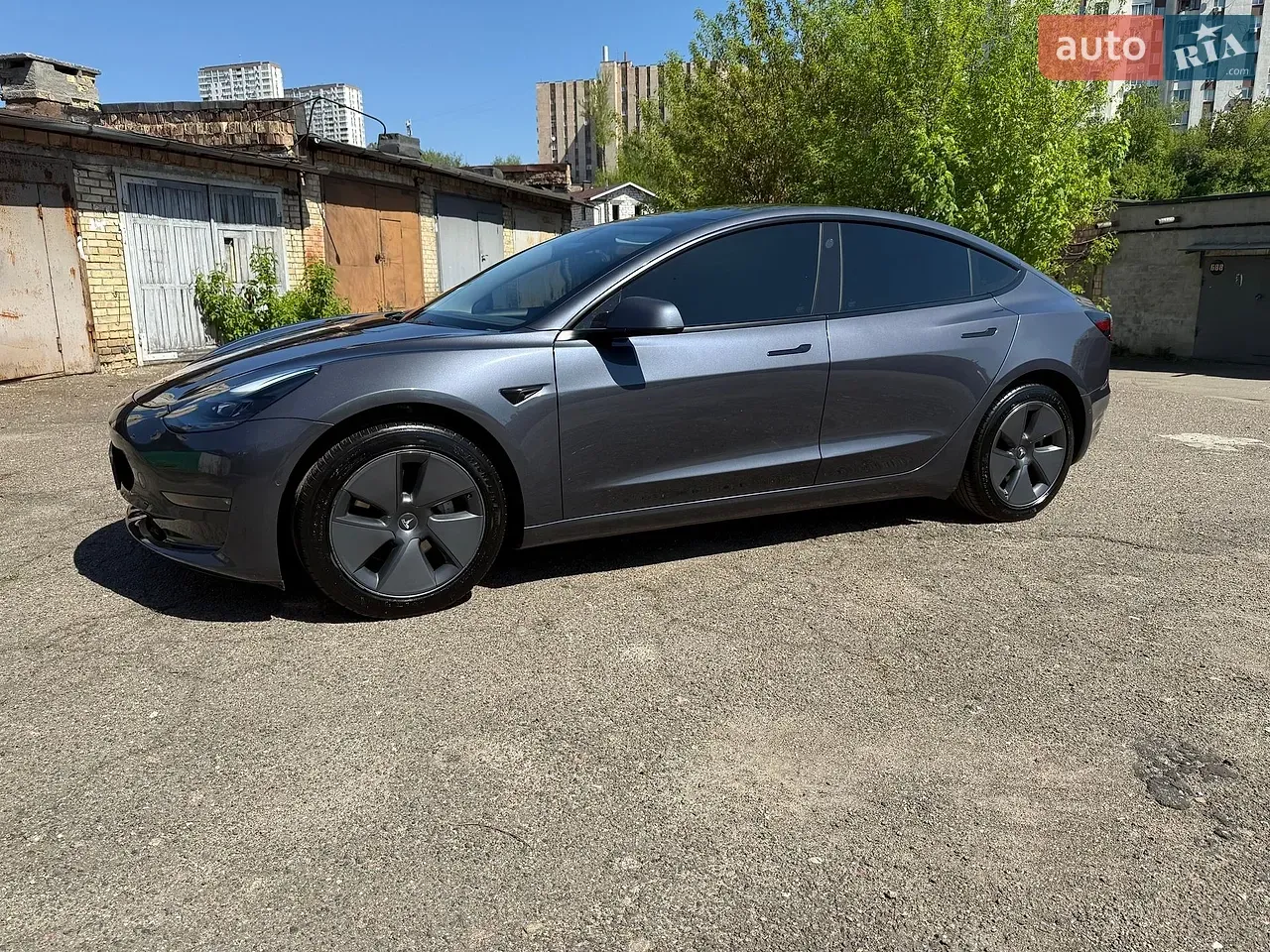 Tesla Model 3 2022 photo 4