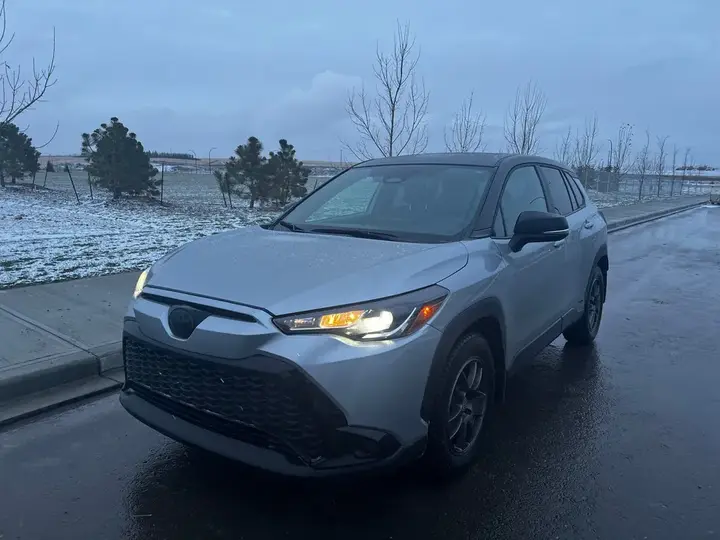 Toyota Corolla Cross 2023 photo 2