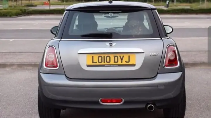 Mini Hatch 2010 photo 5