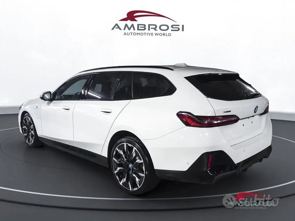 BMW 530 2026 photo 4