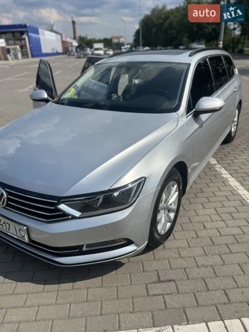 Volkswagen Passat 2015 photo 2
