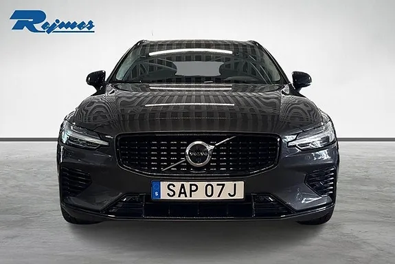 Volvo V60 2025 photo 3