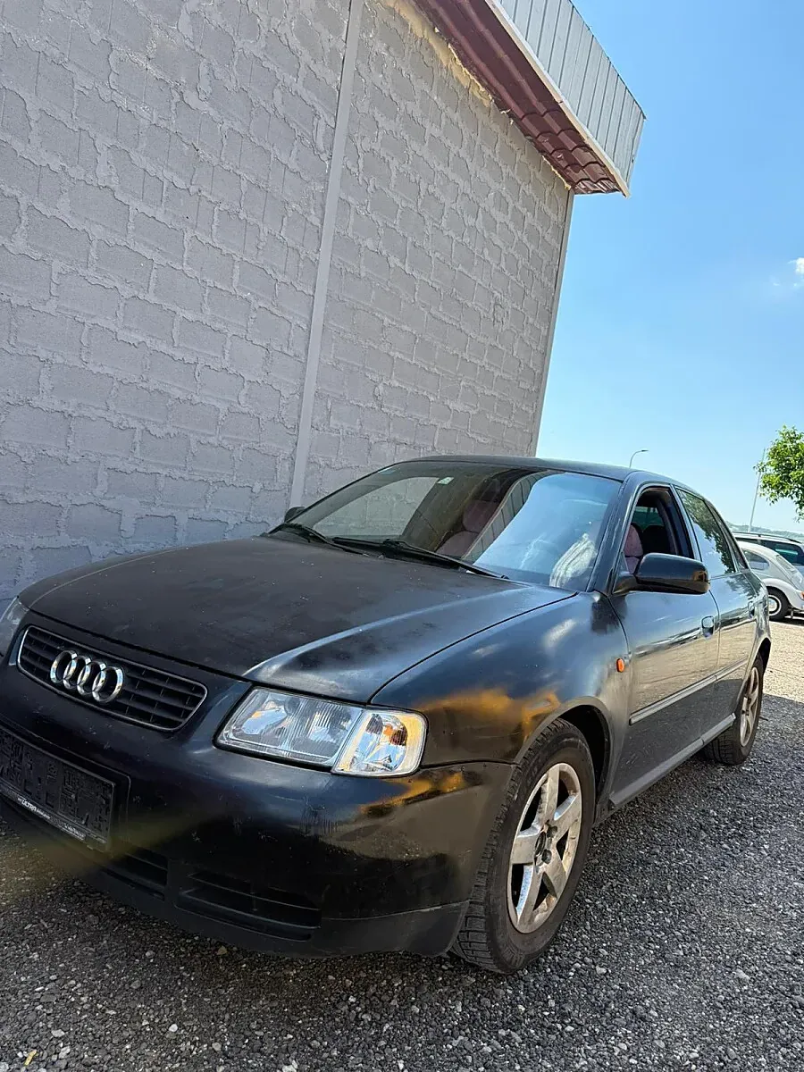 Audi A3 2000 photo 2