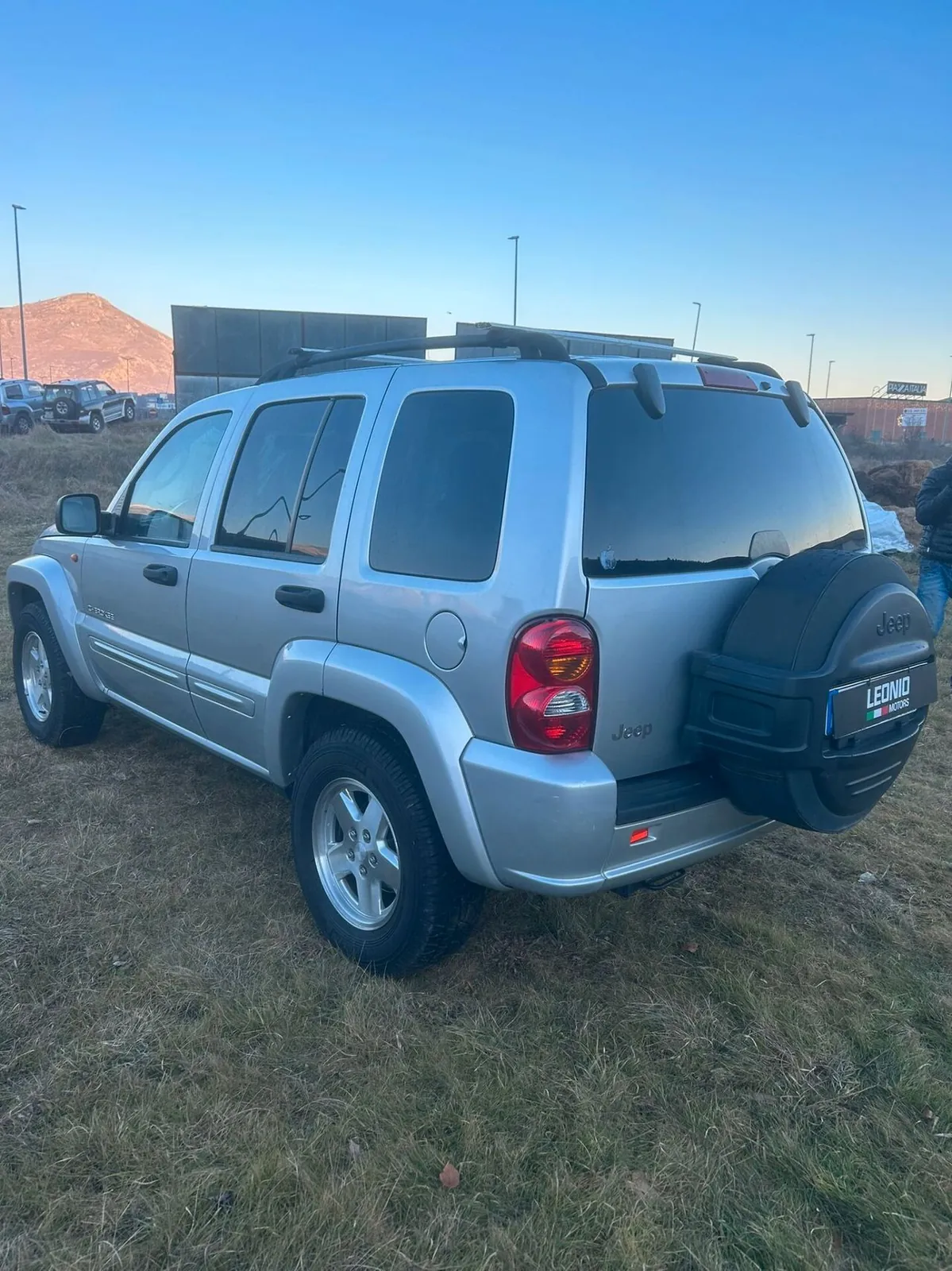Jeep Cherokee 2005 photo 2