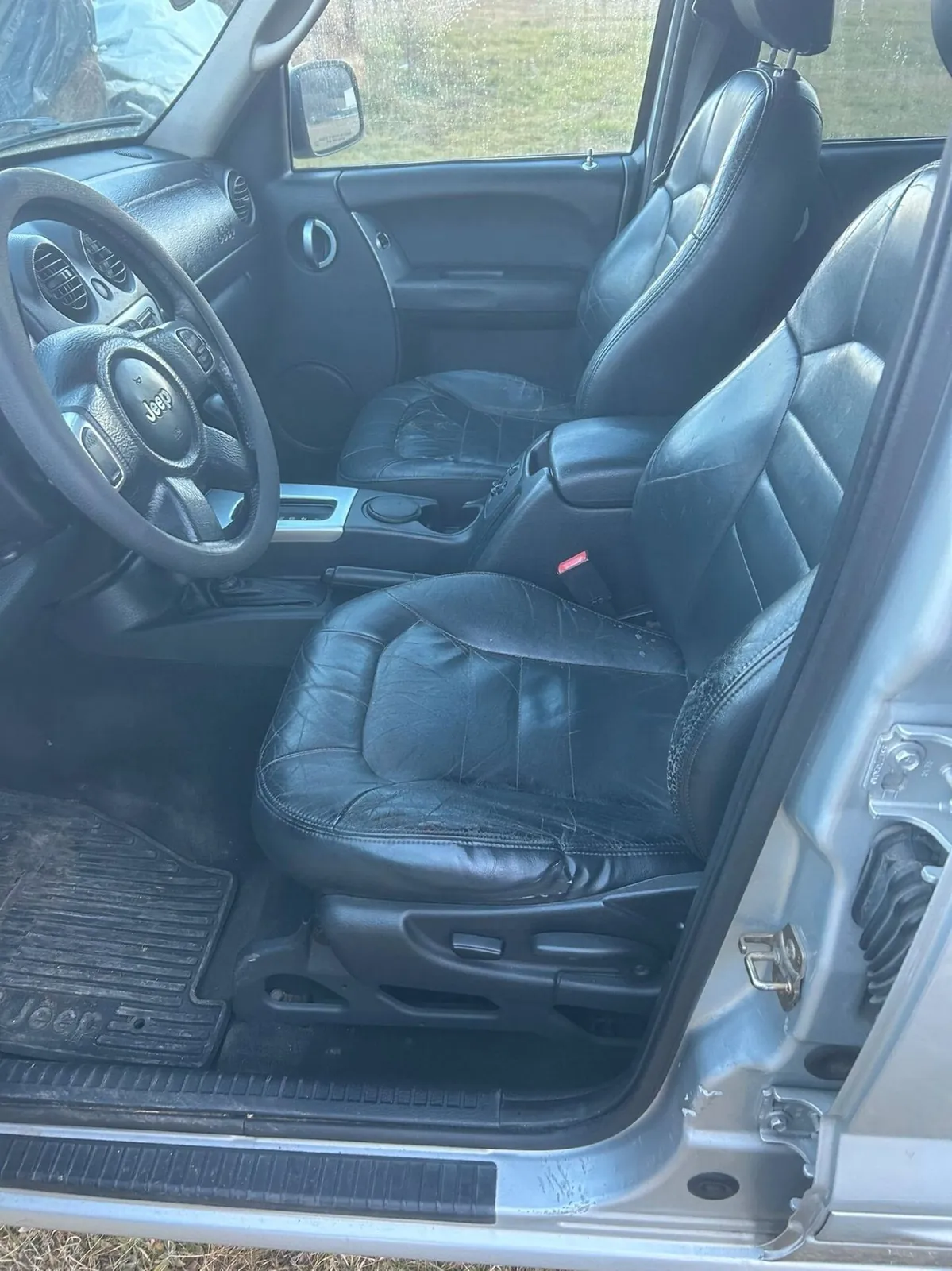 Jeep Cherokee 2005 photo 5