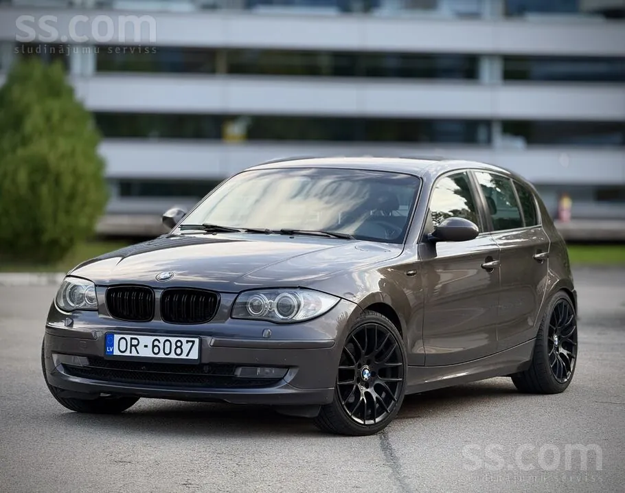 BMW 120D 2009 photo 3