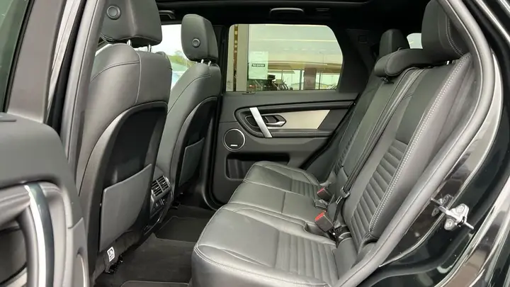 Land Rover Discovery Sport 2025 photo 4