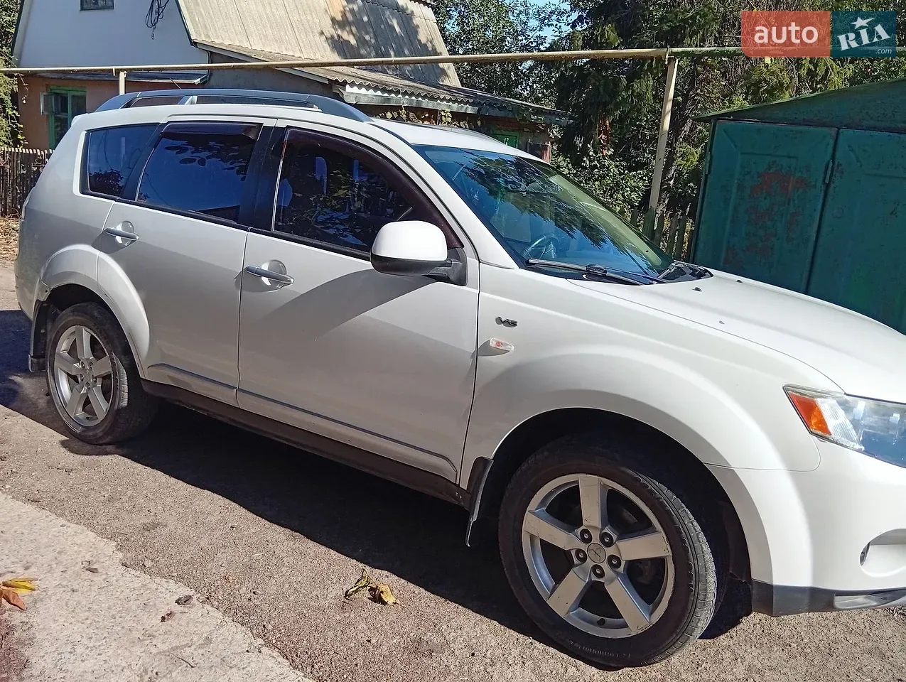 Mitsubishi Outlander Xl 2008 photo 2
