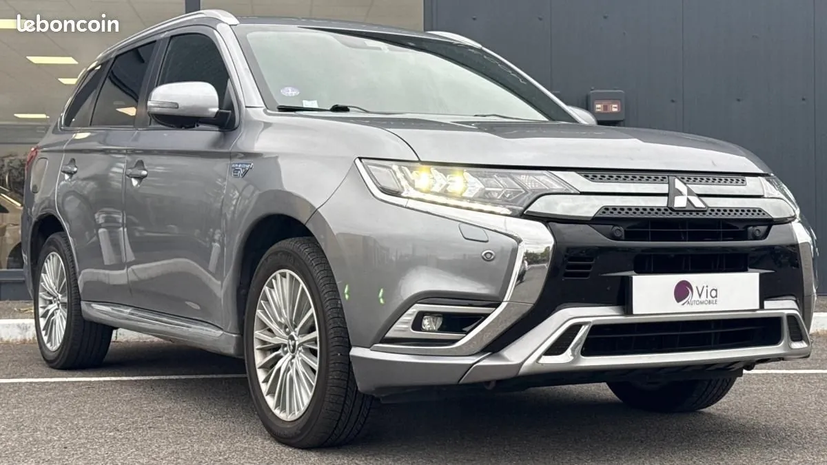 Mitsubishi Outlander 2020 photo 3