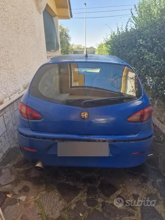 Alfa Romeo 147 2004 photo 5
