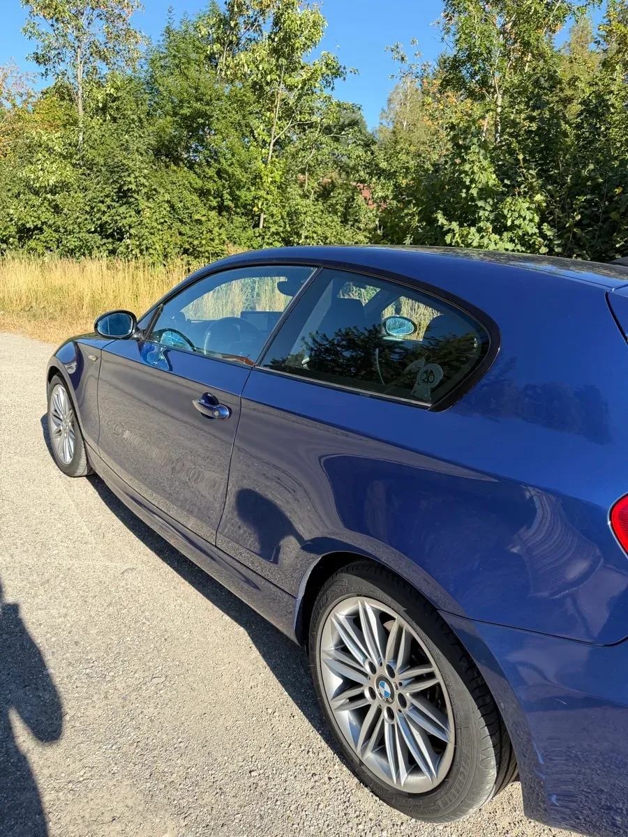 BMW 1 Series 2007 photo 2