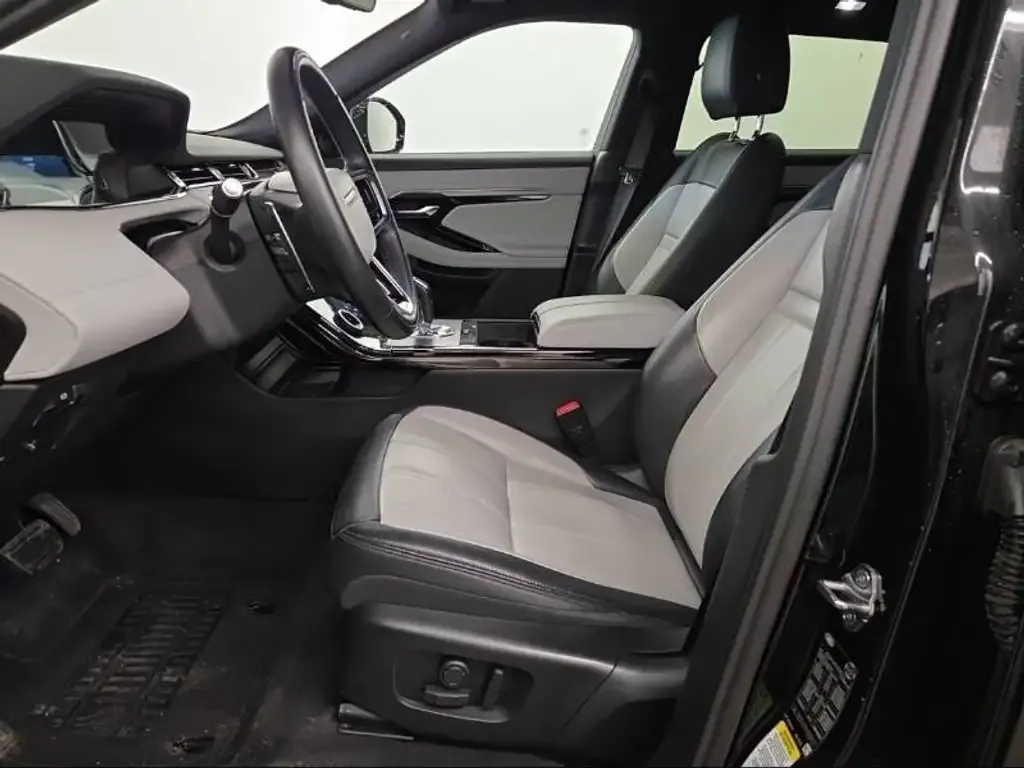 Land Rover Range Rover Evoque 2023 photo 4