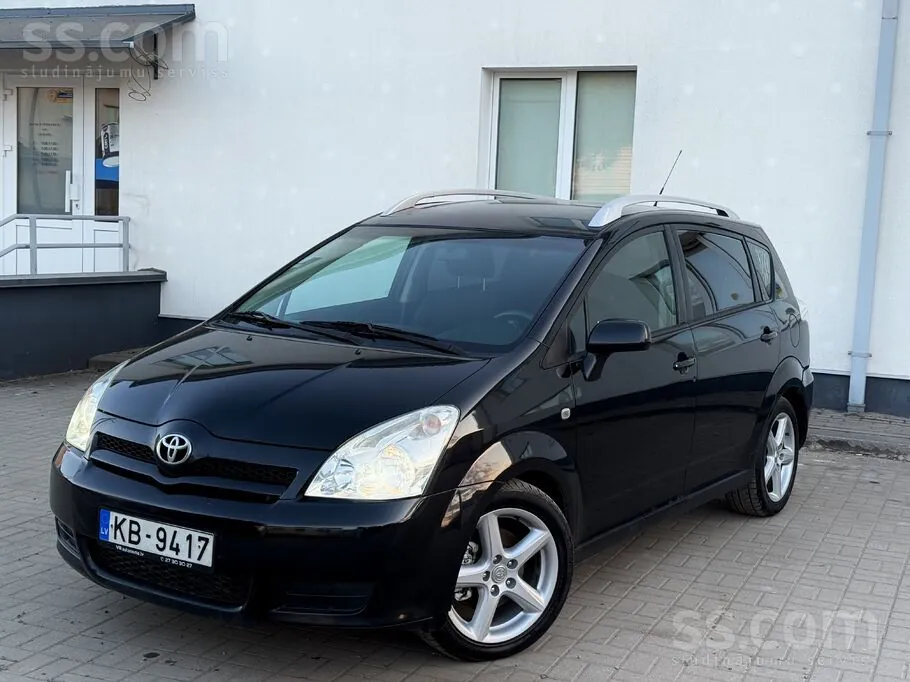 Toyota Corolla Verso 2006 photo 2