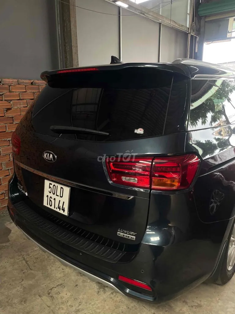 Kia Sedona 2020 photo 2