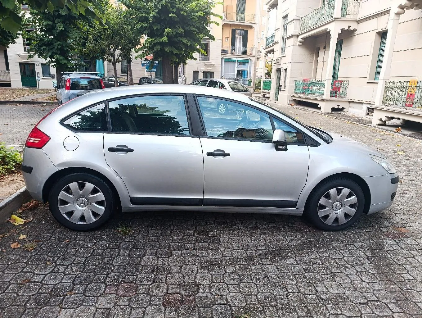 Citroen C4 2008 photo 3
