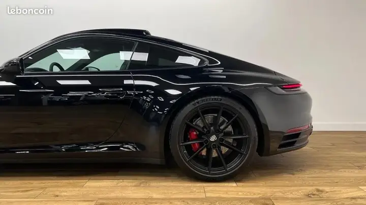 Porsche 911 2019 photo 5