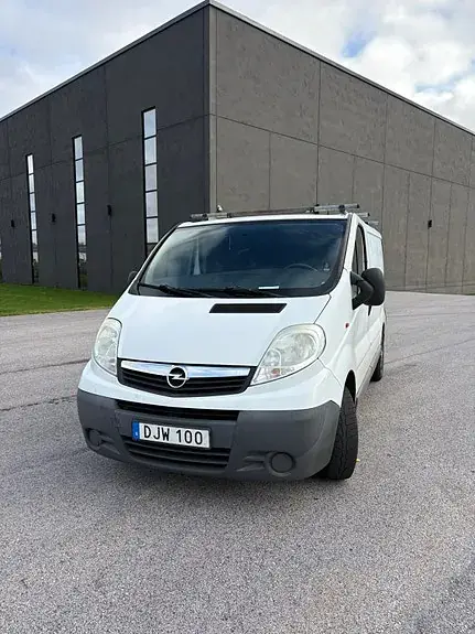 Opel Vivaro 2010 photo 3