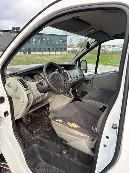 Opel Vivaro 2010 photo 5