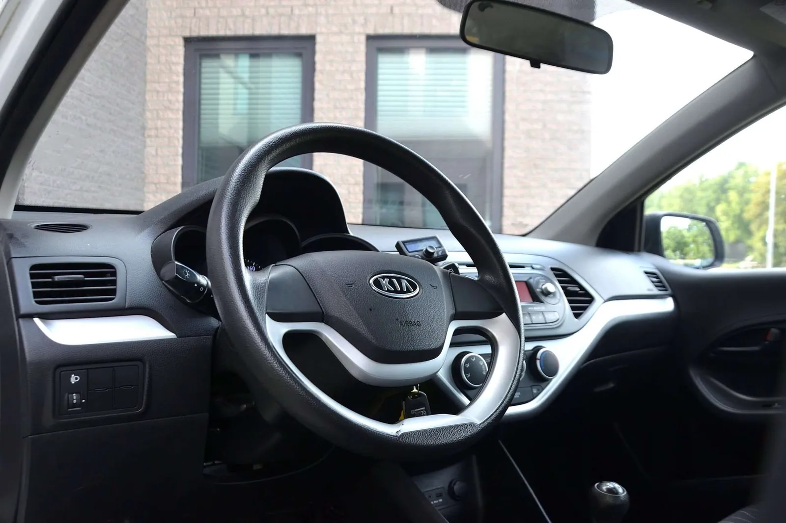 Kia Picanto 2012 photo 5