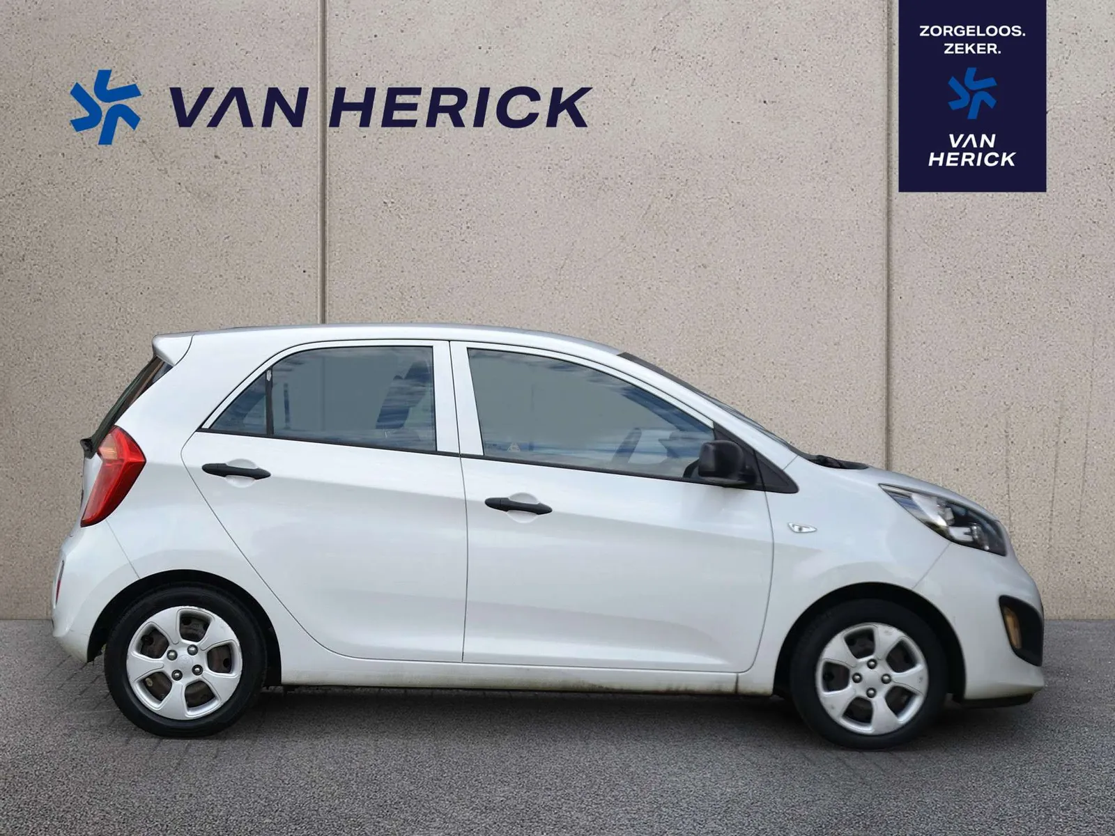 Kia Picanto 2012 photo 3