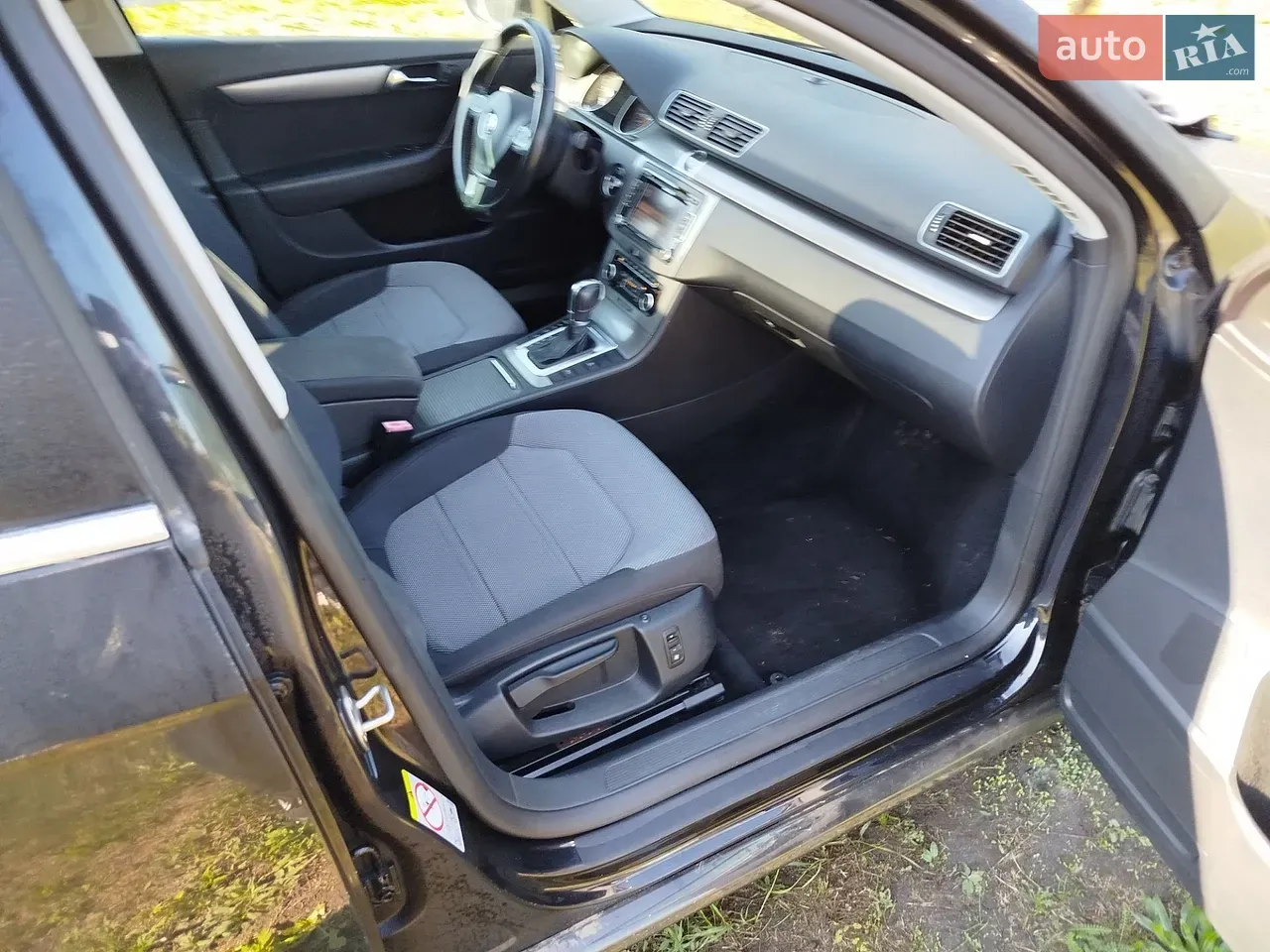 Volkswagen Passat 2011 photo 4