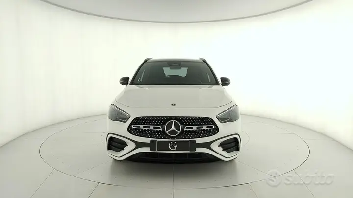 Mercedes-Benz Gla 2025 photo 2