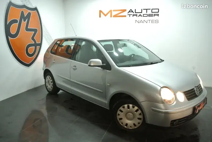 Volkswagen Polo 2002 photo 2