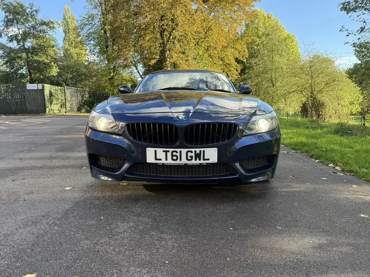 BMW Z4 2011 photo 2