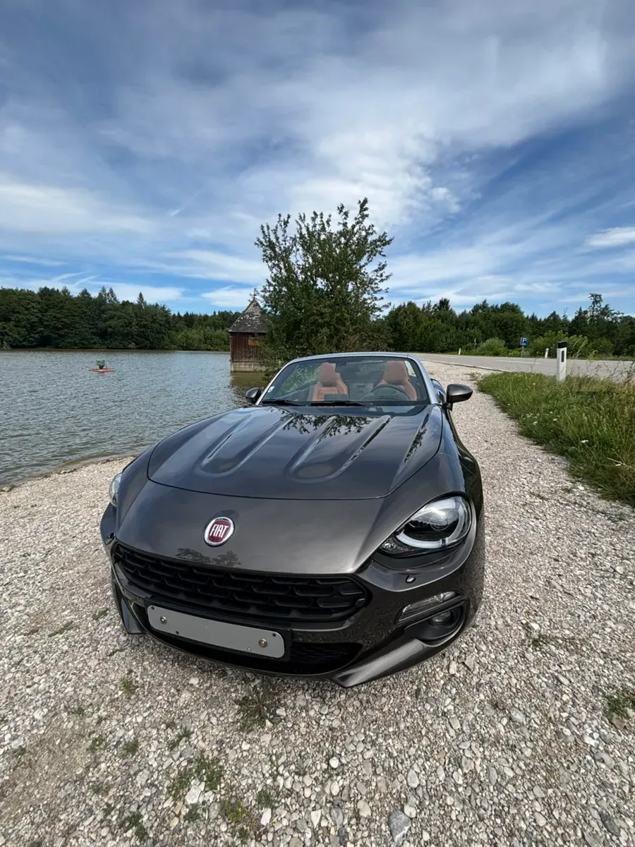 Fiat 124 Spider 2018 photo 2