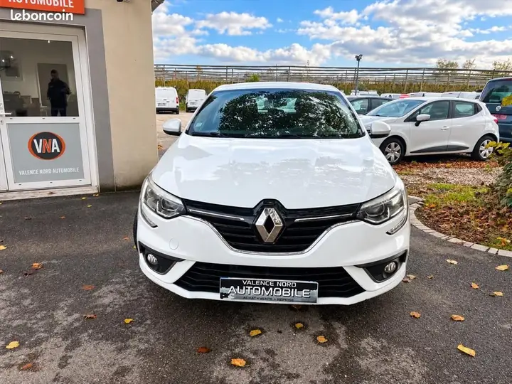 Renault Megane 2016 photo 3