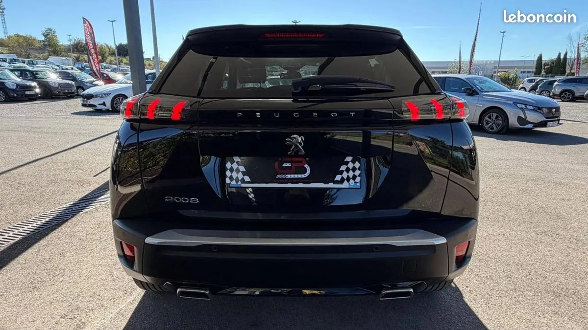 Peugeot 2008 2023 photo 5