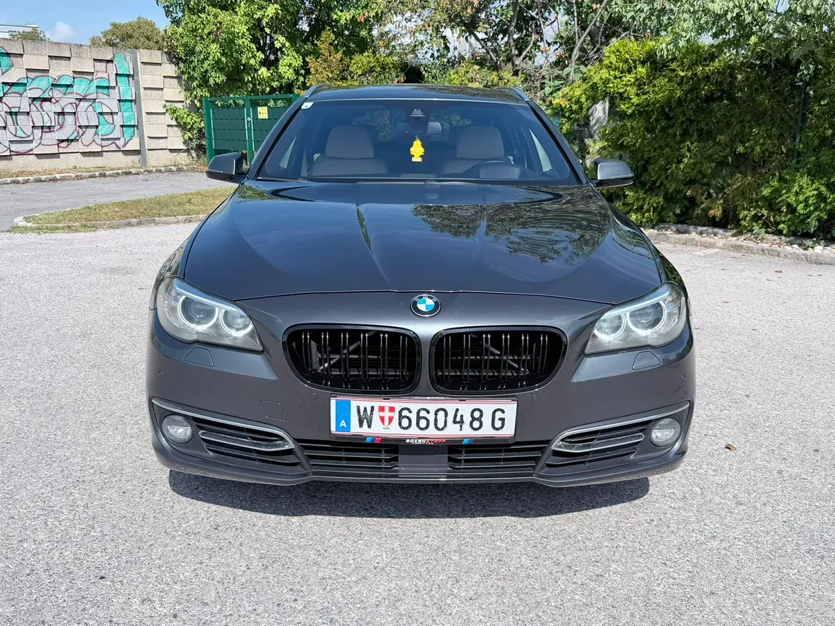 BMW 5 Series 2015 photo 2